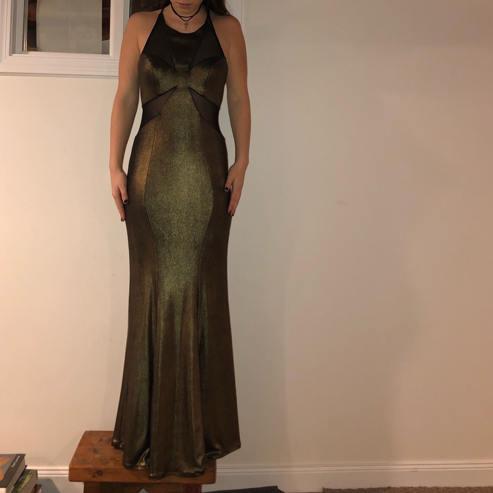 Prom Dress - Picture 2 of 5